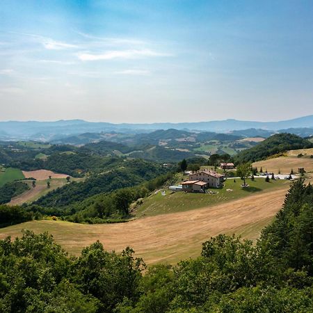 Aura Relais Hotel Urbino Bagian luar foto