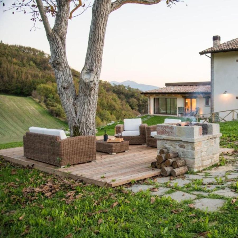 Aura Relais Hotel Urbino Bagian luar foto