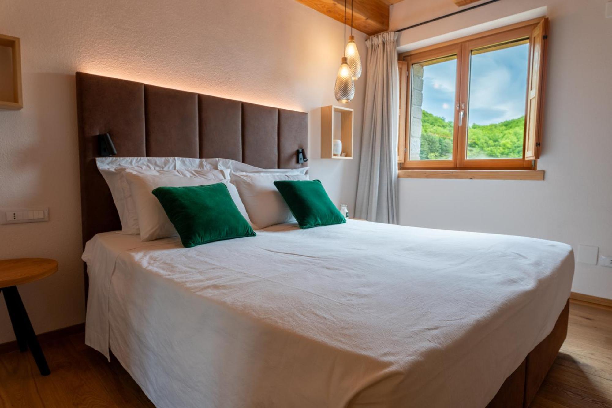 Aura Relais Hotel Urbino Bagian luar foto