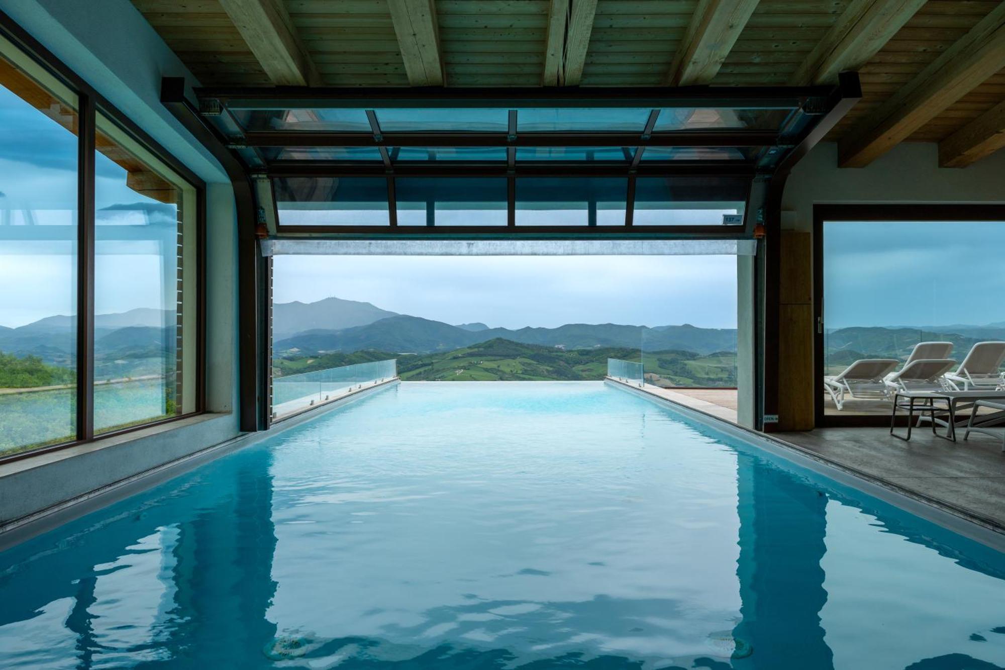 Aura Relais Hotel Urbino Bagian luar foto