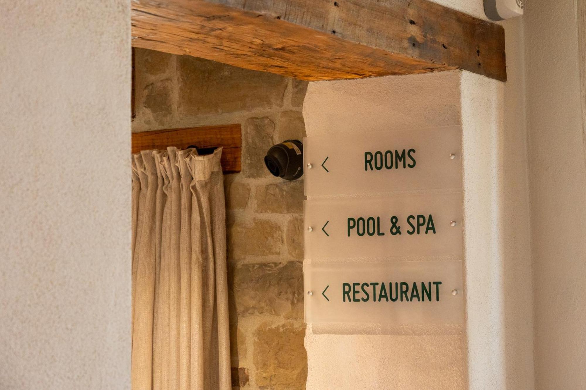 Aura Relais Hotel Urbino Bagian luar foto